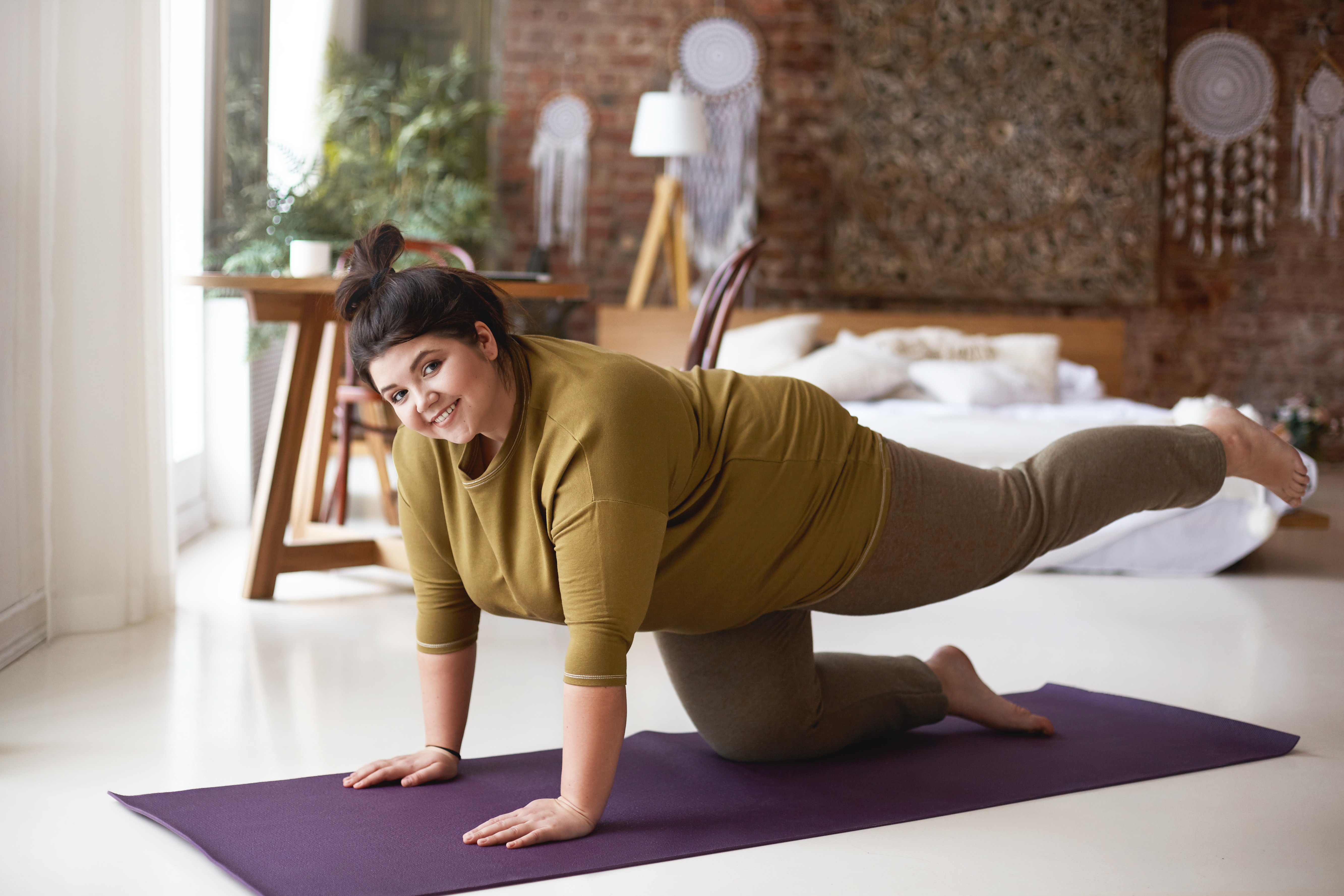 Yoga para principiantes con sobrepeso